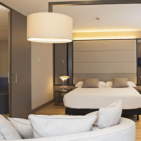 Zenit Hotel 4*
