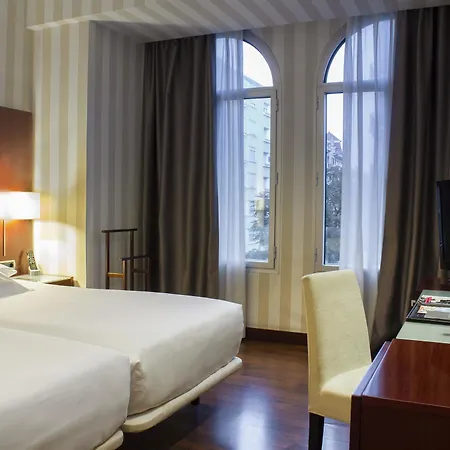 Zenit Hotell 4*