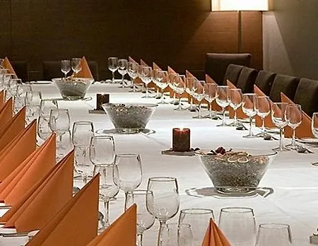 Zenit Hotell 4*